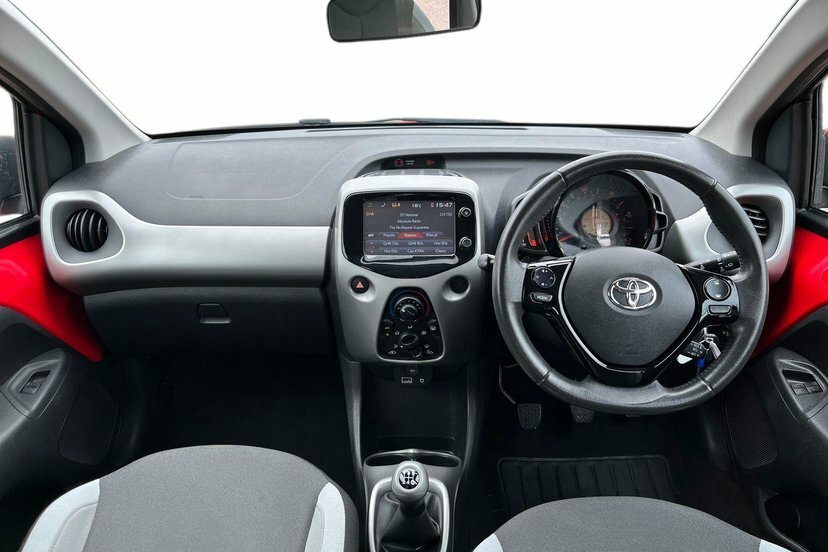 Toyota Aygo 1.0 Vvt-i X-play Hatchback Euro Red #5