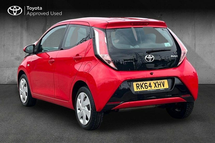 Toyota Aygo 1.0 Vvt-i X-play Hatchback Euro Red #4