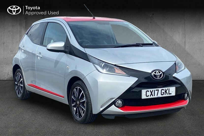 Toyota Aygo 1.0 Vvt-i X-press Hatchback X-shift 68 Silver