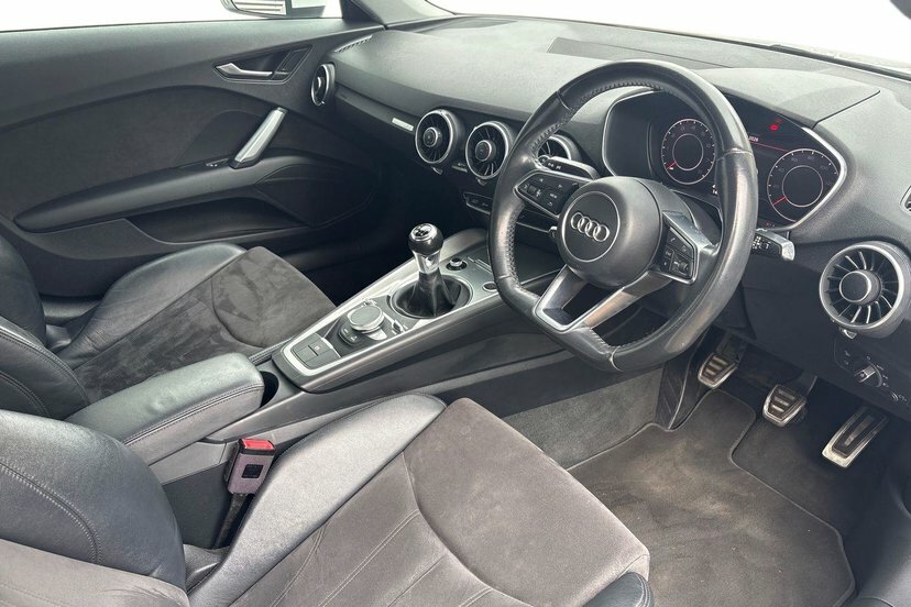 Audi TT 1.8 Tfsi Sport Coupe 180 Ps White #6