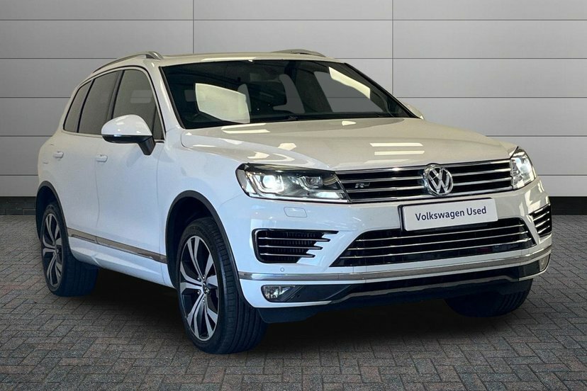 Volkswagen Touareg 3.0 Tdi V6 Bluemotion Tech R-line Suv T White