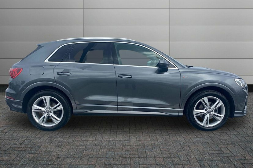 Audi Q3 1.5 Tfsi Cod 35 S Line Suv 150 Grey #4