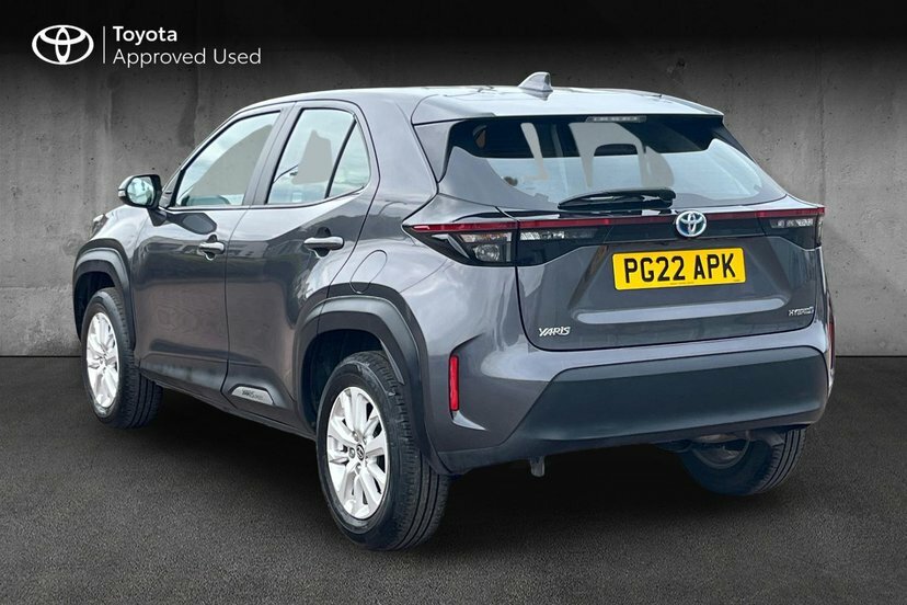 Toyota Yaris Cross 1.5 Vvt-h Icon Suv Hybrid E-cvt 116 Ps Grey #4