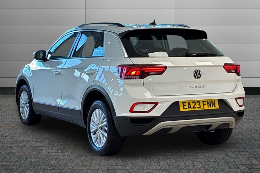Volkswagen T-Roc 1.0 Tsi Life Suv 110 Ps White #3