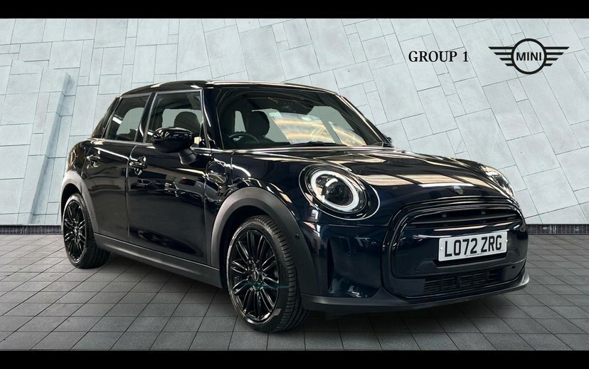 Mini Hatch 5-Door Hatch Cooper Exclusive Black