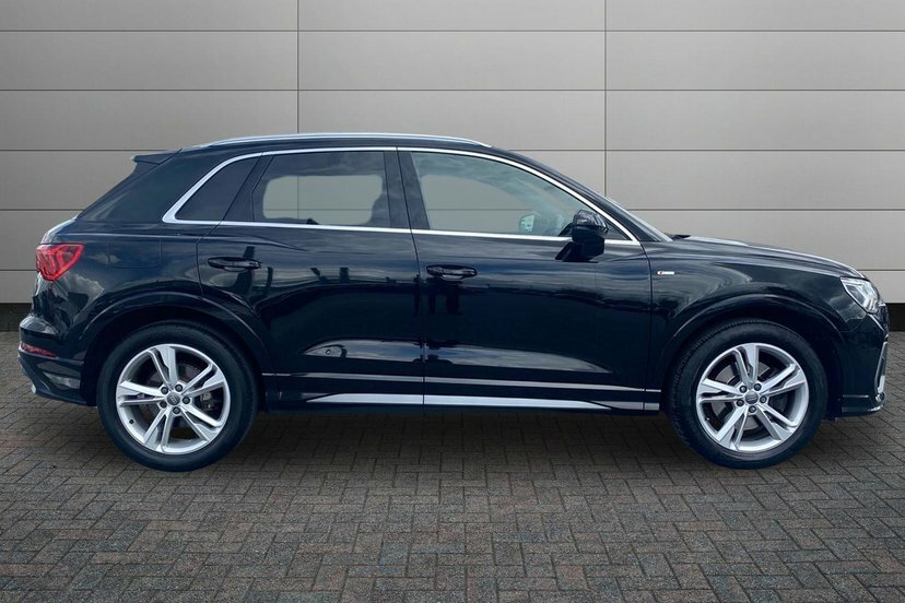 Audi Q3 2.0 Tfsi 40 S Line Suv S Tronic Quattro Black #4