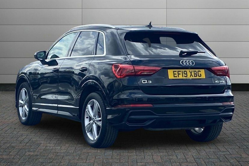 Audi Q3 2.0 Tfsi 40 S Line Suv S Tronic Quattro Black #3