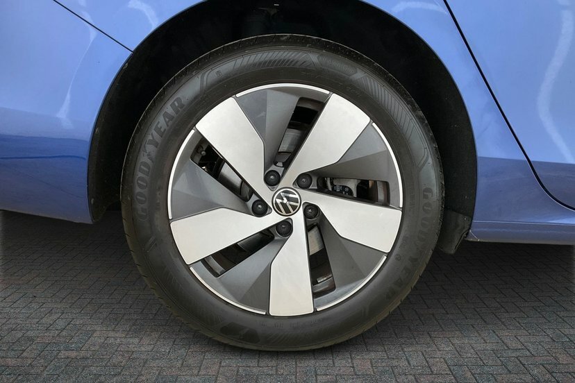 Volkswagen Passat 1.5 Tsi Ehybrid 19.7Kwh Life Estate Plu Blue #5