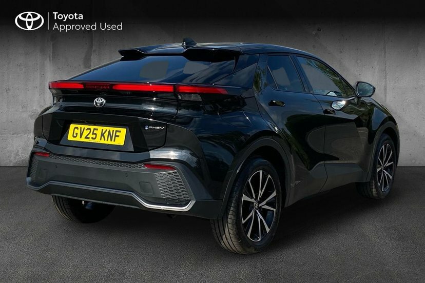 Toyota C-Hr 2.0 Vvt 13.6Kwh Design Suv Plug-in Hybr Black #2