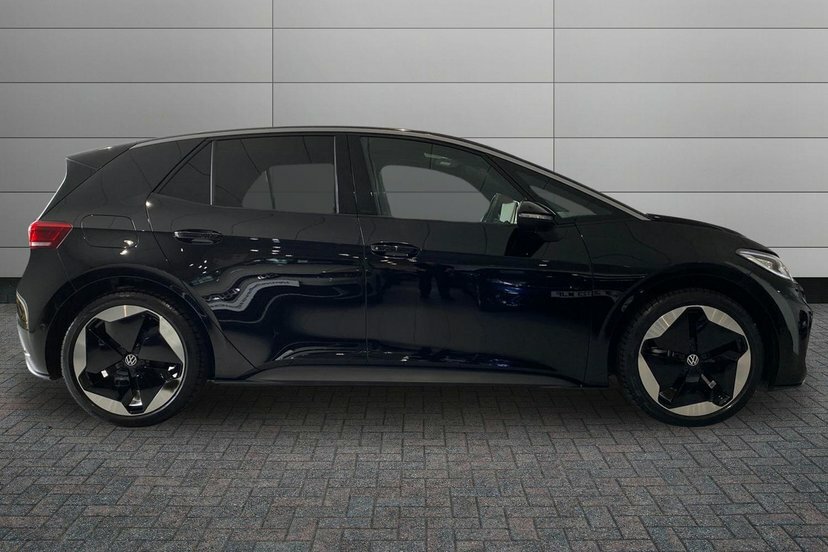 Volkswagen ID.3 Hatchback Black #4