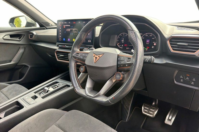 Cupra Formentor 2.0 Tsi Vzn Suv Dsg 4Drive 310 Ps LG23BMH Black #6
