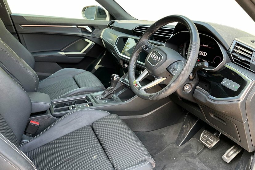 Audi Q3 1.5 Tfsi Cod 35 S Line Sportback S Tron Black #6
