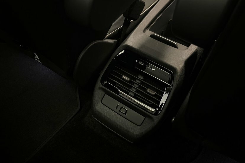 Volkswagen ID.4 Volkswagen Id.4 Estate Special Editi 210Kw Essenti Silver #29