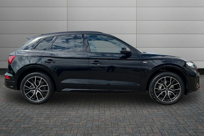 Audi Q5 2.0 Tfsie 50 Black Edition Suv Plug-in Black #4
