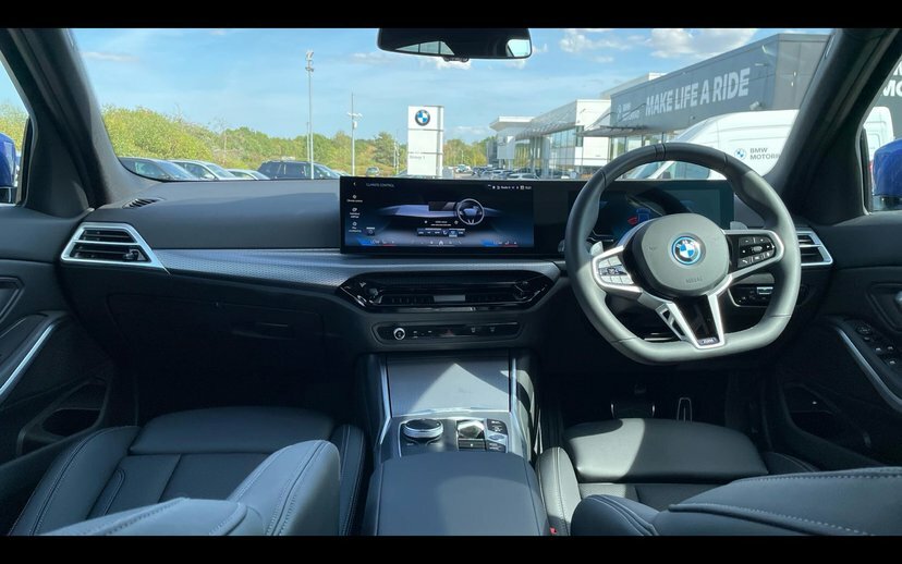 BMW 3 Series 330E M Sport Saloon Blue #4