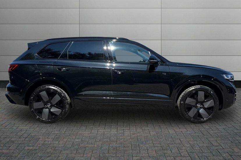 Volkswagen Touareg 3.0 V6 Tdi Final Edition Suv Tiptronic Black #4