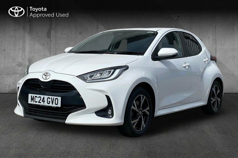 Toyota Yaris 1.5 Vvt-h Design Hatchback Hybrid E-cvt White #3