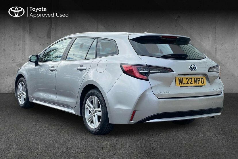 Toyota Corolla 1.8 Vvt-h Gpf Icon Touring Sports Hybri Silver #4