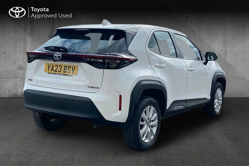 Toyota Yaris Cross 1.5 Vvt-h Icon Suv Hybrid E-cvt 116 Ps White #2