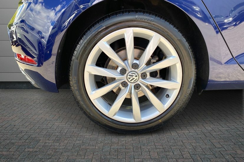 Volkswagen Golf 1.5 Tsi Evo Gpf Gt Hatchback Dsg 150 P Blue #5