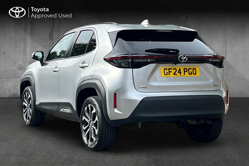 Toyota Yaris Cross 1.5 Vvt-h Design Suv Hybrid E-cvt 116 Silver #4