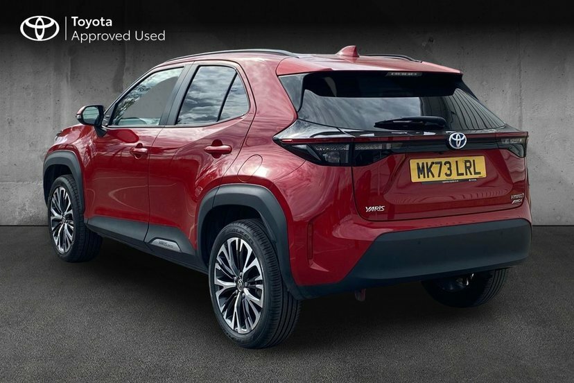 Toyota Yaris Cross 1.5 Vvt-h Excel Suv Hybrid E-cvt Awd 1 Red #4