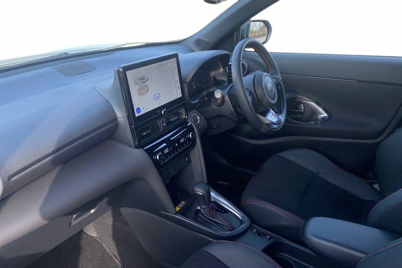 Toyota Yaris Cross 1.5 Vvt-h Gr Sport Suv Hybrid E-cvt 13 Black #10