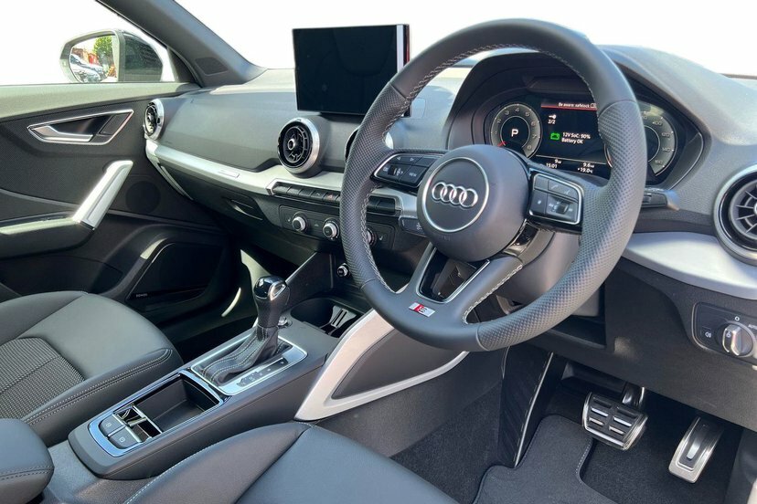 Audi Q2 1.5 Tfsi Cod 35 S Line Suv S Tronic 15 LM26YZY Black #6