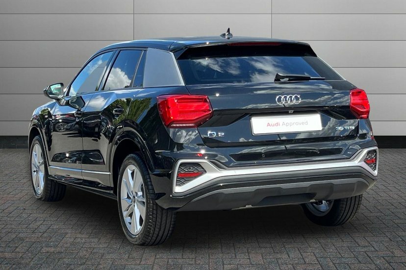Audi Q2 1.5 Tfsi Cod 35 S Line Suv S Tronic 15 LM26YZY Black #3