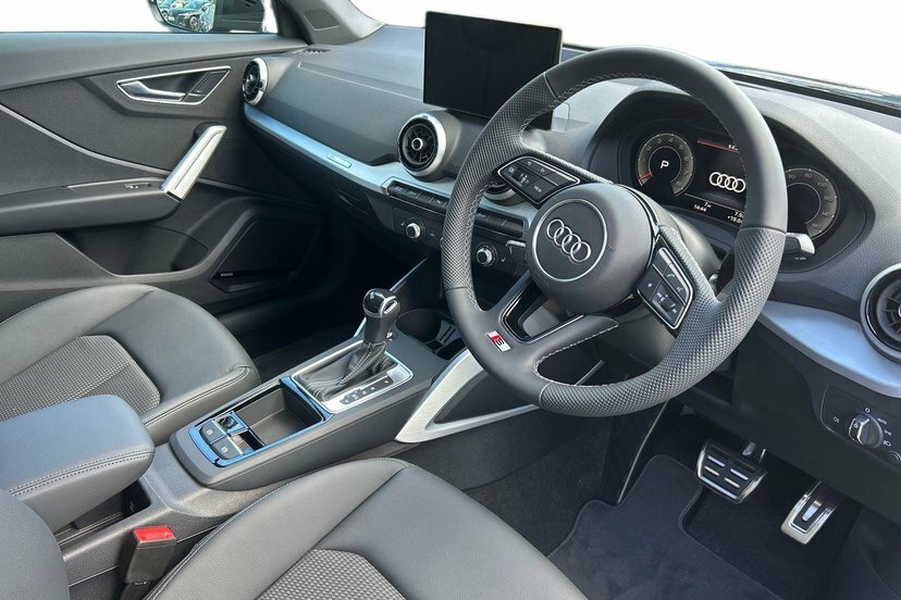 Audi Q2 1.5 Tfsi Cod 35 S Line Suv S Tronic 15 Black #6