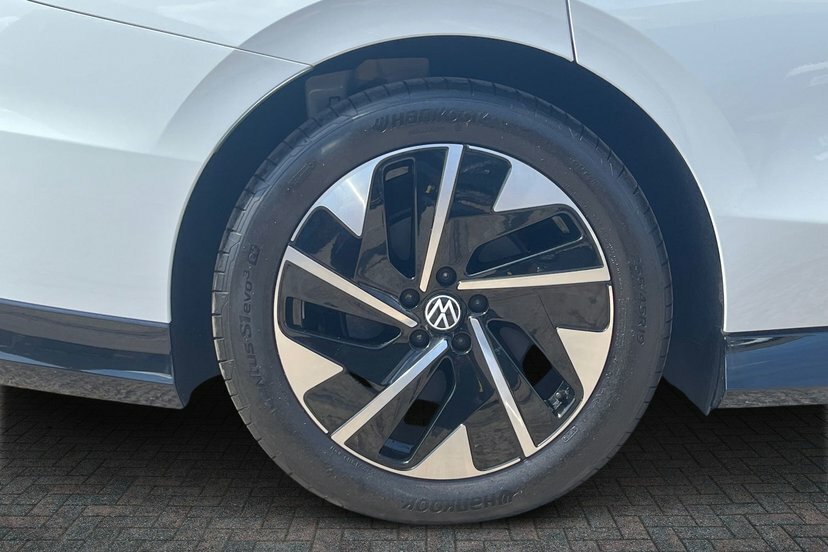 Volkswagen ID.7 Pro 77Kwh Match Plus Fastback 2 LY26NHA White #5