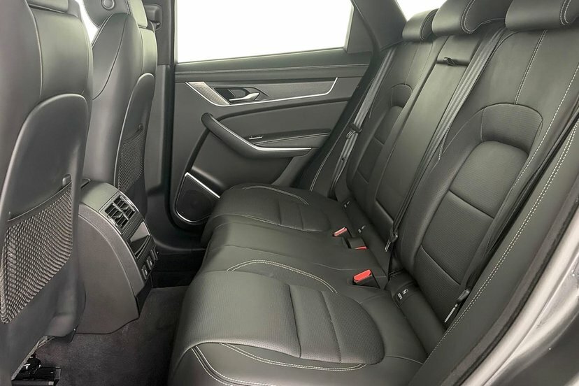 Jaguar F-Pace 2.0 D200 Mhev R-dynamic Hse Black 90Th Anniversary Black #4