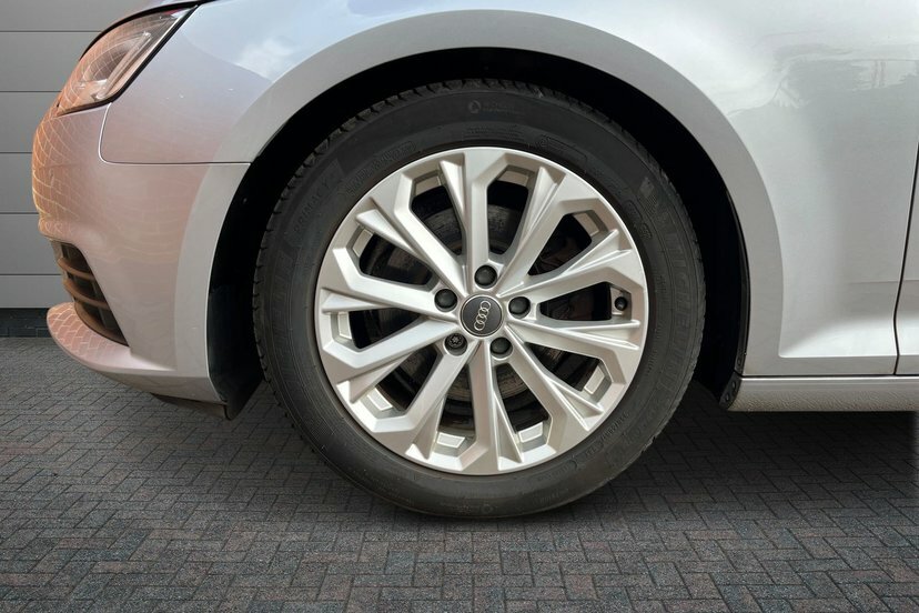 Audi A4 2.0 Tdi Ultra Se Saloon S Tronic 150 P Silver #5