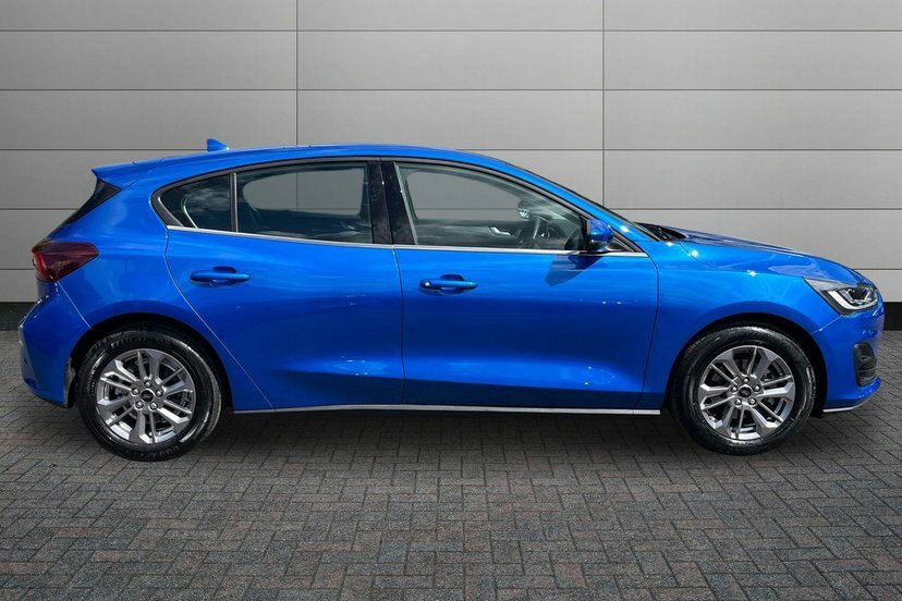 Ford Focus 1.0T Ecoboost Titanium Hatchback AX23RJJ Blue #4