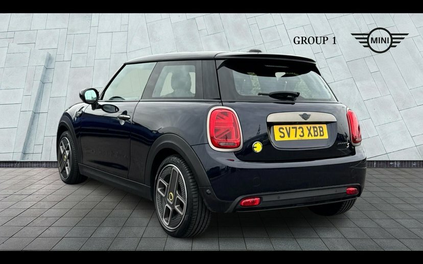 Mini Hatch Resolute Edition SV73XBB Black #2