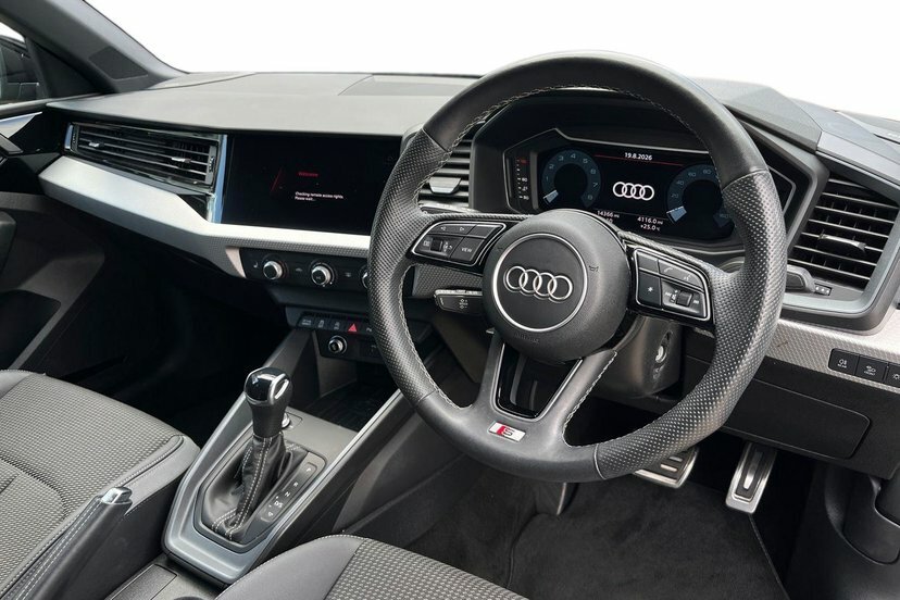 Audi A1 1.0 Tfsi 30 S Line Sportback S Tronic LN74OVX Black #6