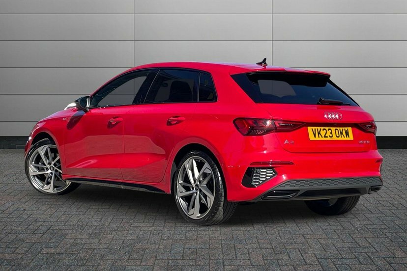 Audi A3 1.5 Tfsi 35 Edition 1 Sportback S Troni VK23OKW Red #3