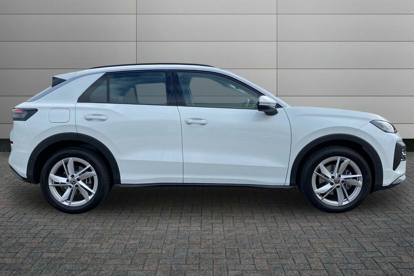 Volkswagen T-Roc 1.5 Etsi Mhev Life Suv Hybrid Dsg 150 LL26MDE White #4