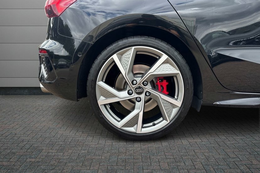 Audi S3 2.0 Tfsi Black Edition Sportback S Tron KF73XBL Black #5