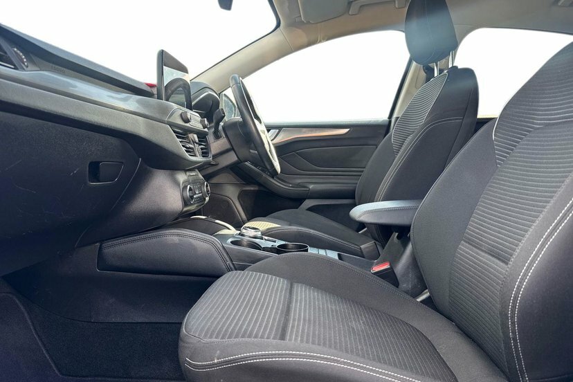 Ford Focus 1.0T Ecoboost Titanium Hatchback KE69XZB Grey #2