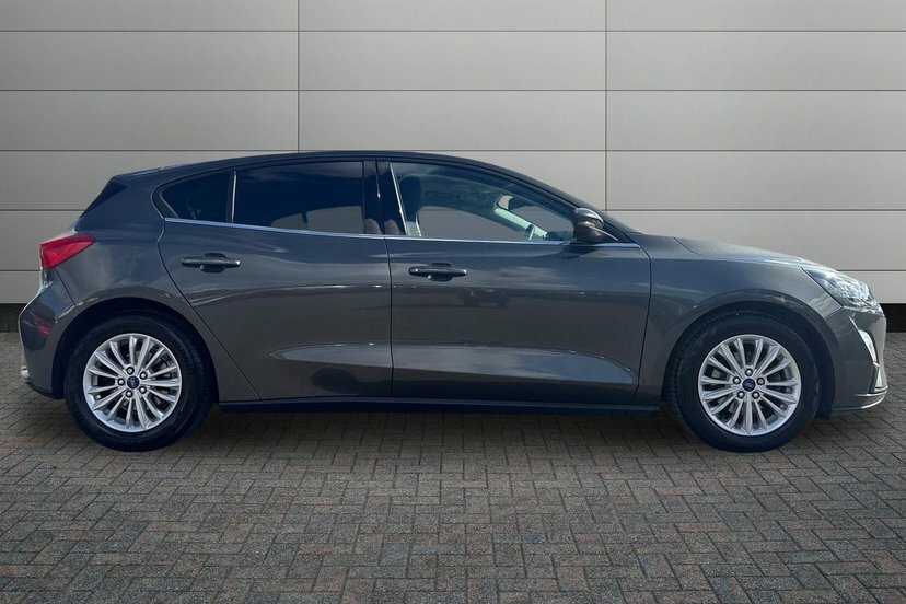 Ford Focus 1.0T Ecoboost Titanium Hatchback KE69XZB Grey #4