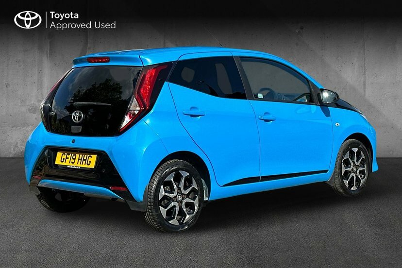Toyota Aygo 1.0 Vvt-i X-trend Hatchback 71 #2