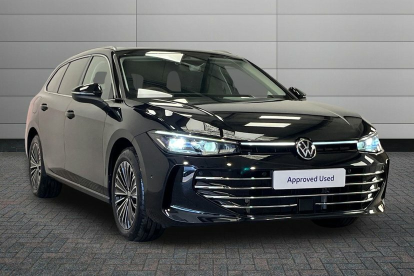 Volkswagen Passat 1.5 Tsi Ehybrid 19.7Kwh Elegance Estate Black