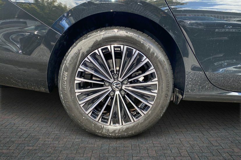 Volkswagen Passat 1.5 Tsi Ehybrid 19.7Kwh Elegance Estate Black #5