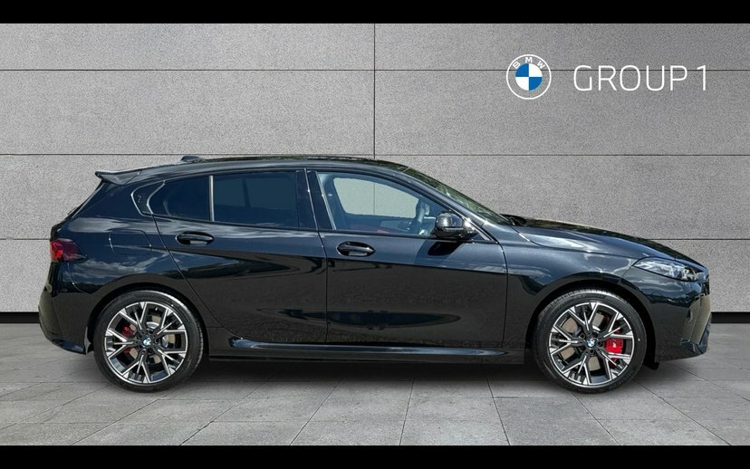 BMW 1 Series 123 Xdrive M Sport Black #3