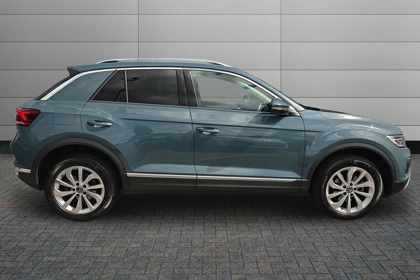Volkswagen T-Roc 1.5 Tsi Style Suv Dsg 150 Ps Blue #4