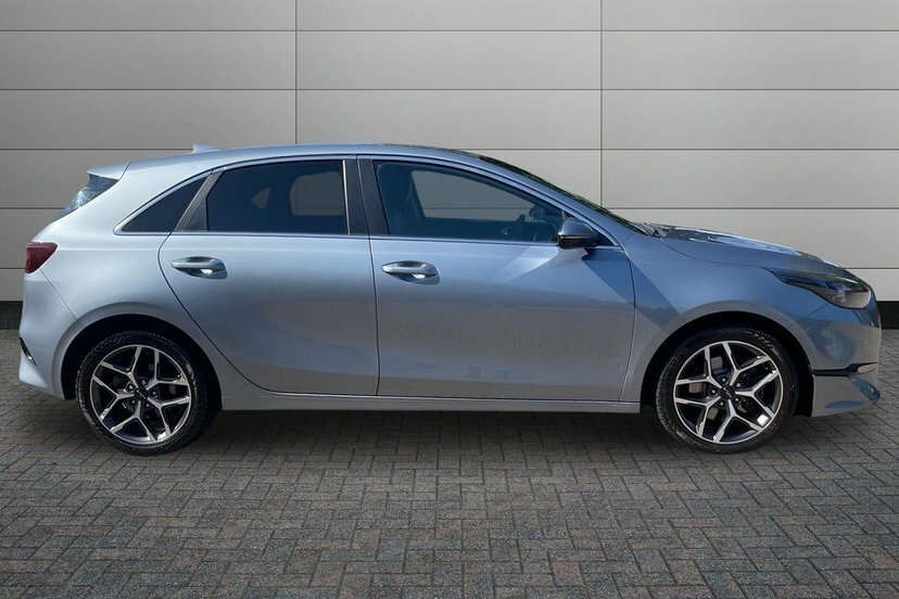 Kia Ceed 1.5 T-gdi 3 Hatchback 158 Bhp RV22OJF Silver #4