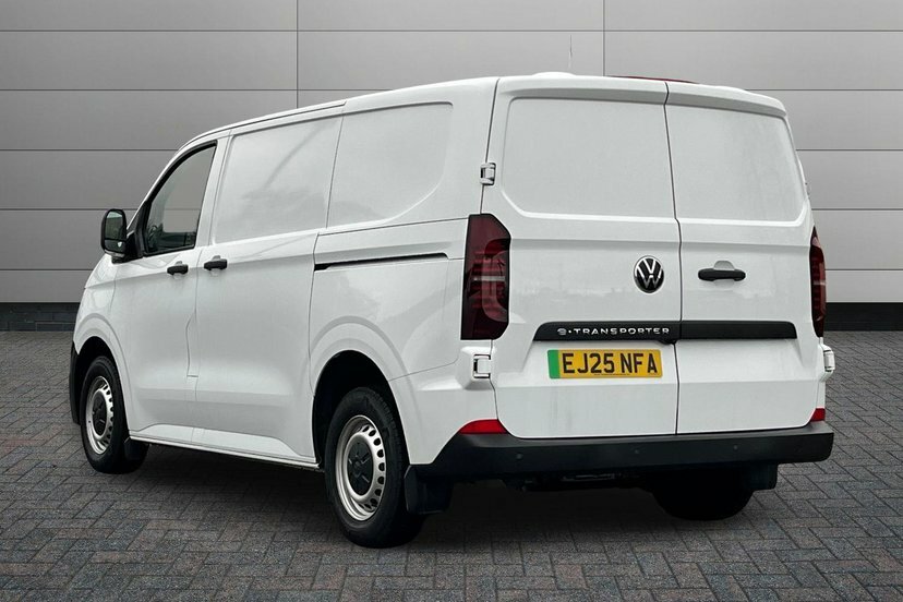 Volkswagen E-Transporter T32 65Kwh Commerce Plus Panel Van Aut EJ25NFA White #3