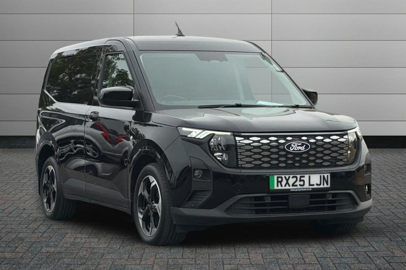 Ford Transit Courier 43Kwh Limited Panel Van Swb 136 Black