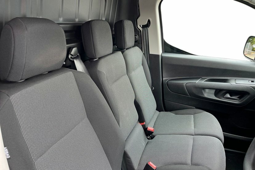 Citroen e-Berlingo Berlingo 800 100Kw 50Kwh Enterprise Edition White #10